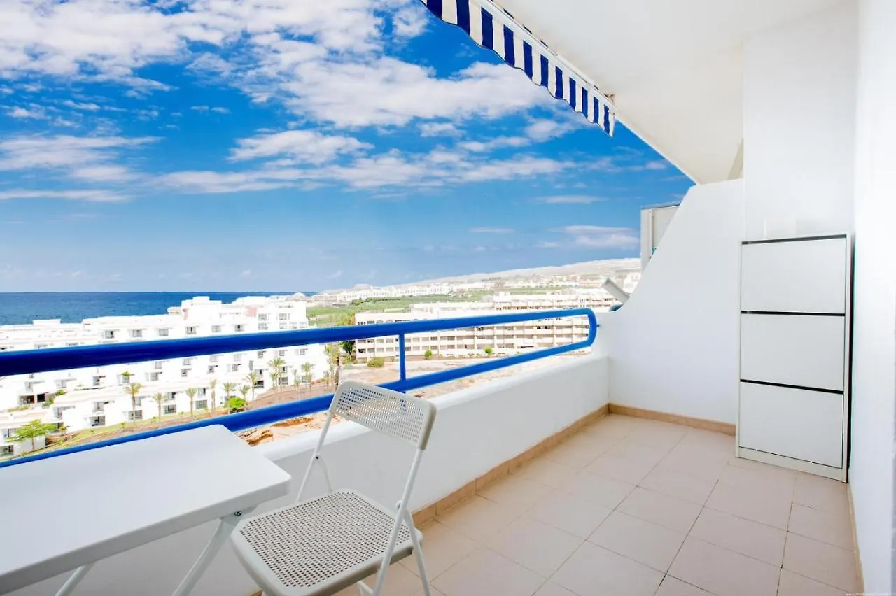 Apartamento Holiday Studio With Pool Costa Adeje  España